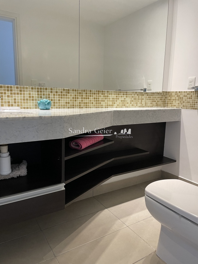Apartamento ID.2356 - Apartamento piso 7 en playa brava parada 6 
