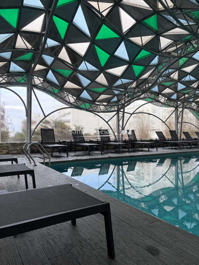 Apartamento ID.2356 - Apartamento piso 7 en playa brava parada 6 