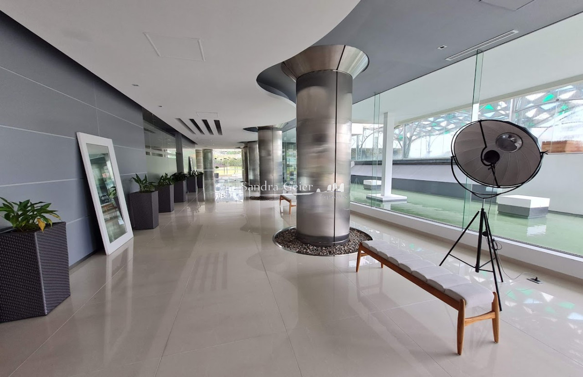 Apartamento ID.2356 - Apartamento piso 7 en playa brava parada 6 