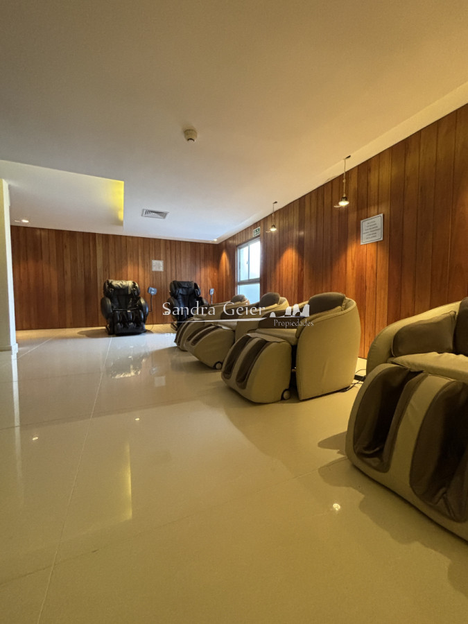 Apartamento ID.2356 - Apartamento piso 7 en playa brava parada 6 