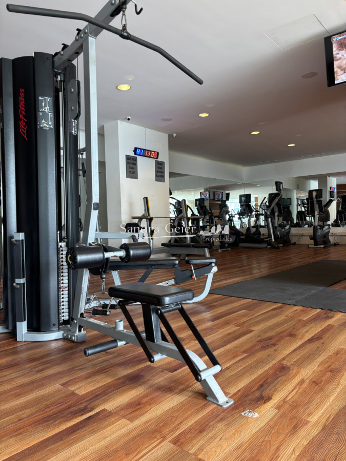 Apartamento ID.2356 - Apartamento piso 7 en playa brava parada 6 