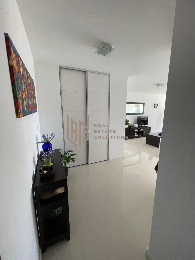 Apartamento ID.57 - Se alquila apartamento en parada 6 de la brava