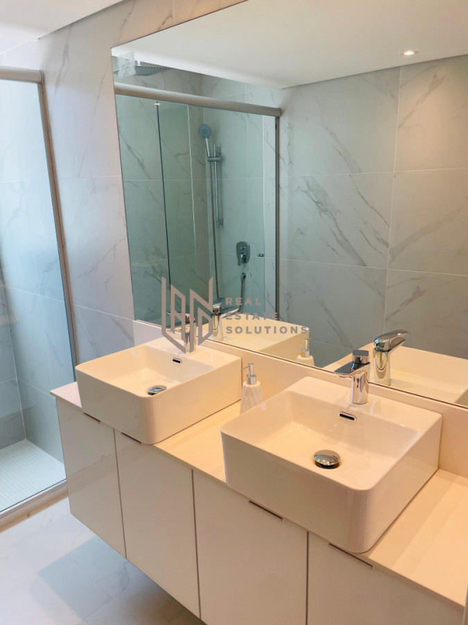 Apartamento ID.102 - Alquiler Temporario - 2 Dormitorios + Dependencia en Poseidón Laguna (178 m²) - Torre Central