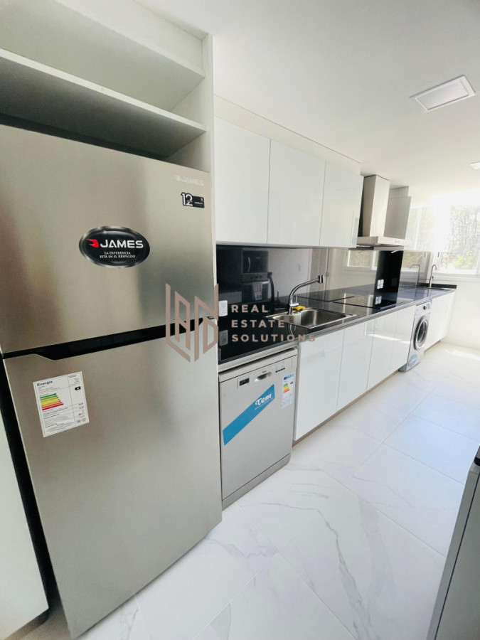 Apartamento ID.102 - Alquiler Temporario - 2 Dormitorios + Dependencia en Poseidón Laguna (178 m²) - Torre Central