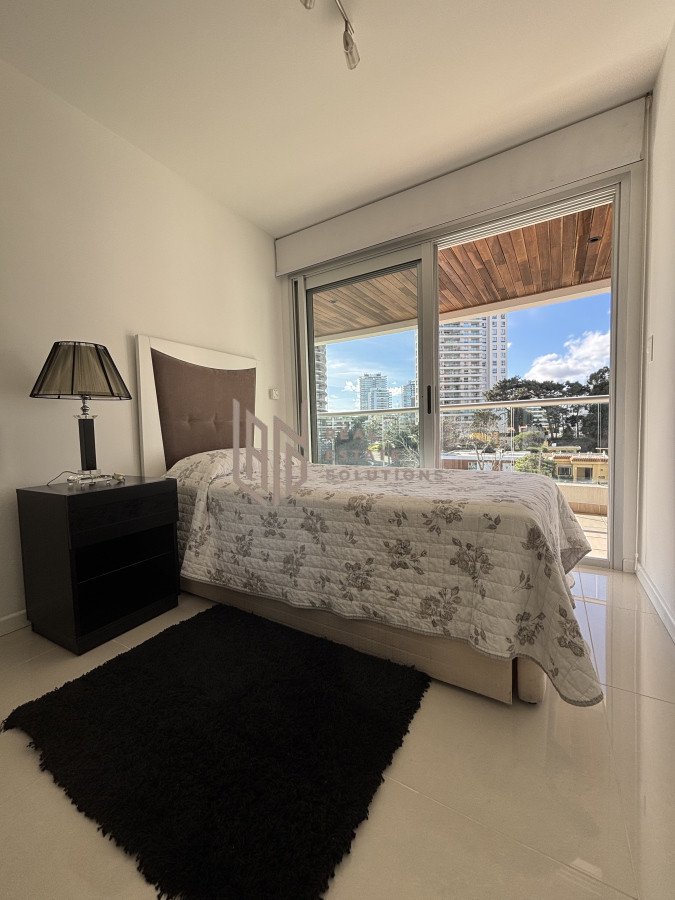 Apartamento ID.40 - SE ALQUILA APARTAMENTO EN PLAYA BRAVA 3 DORMITORIOS. 