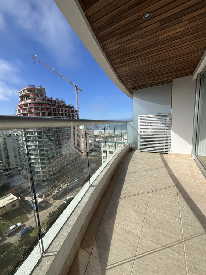 Apartamento ID.83 - Apartamento en alquiler Icon Brava Towers