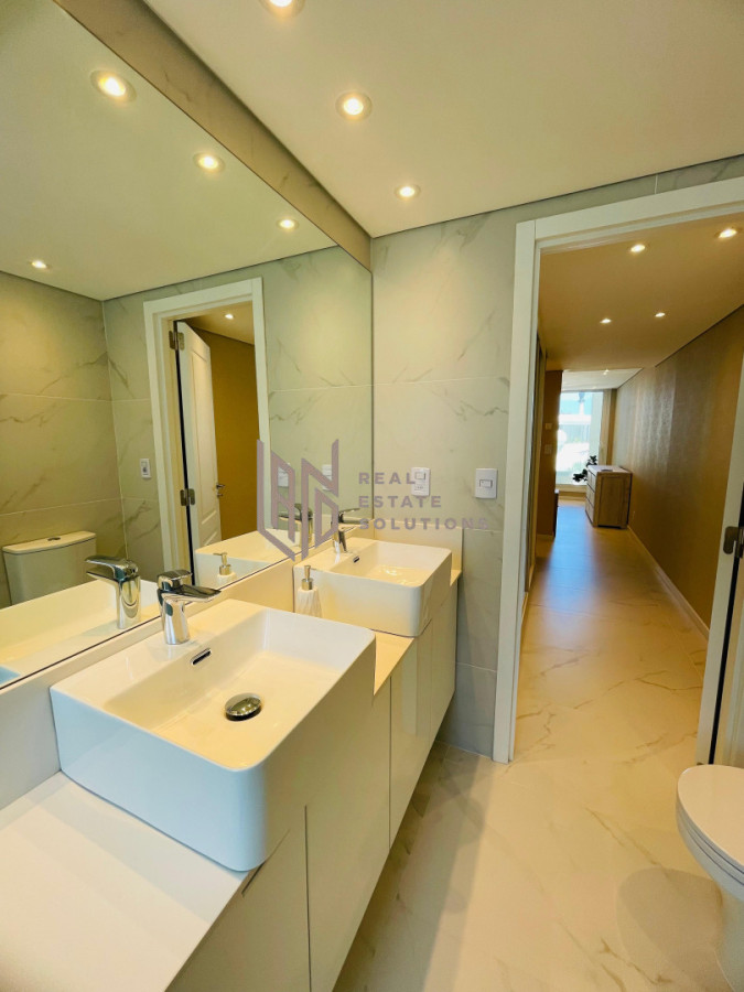 Apartamento ID.102 - Alquiler Temporario - 2 Dormitorios + Dependencia en Poseidón Laguna (178 m²) - Torre Central