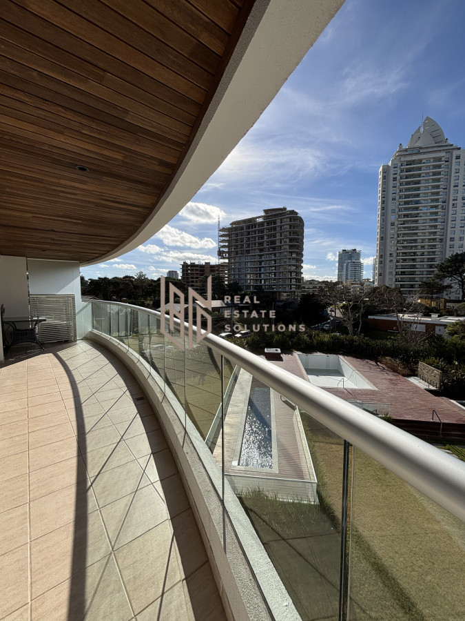 Apartamento ID.40 - SE ALQUILA APARTAMENTO EN PLAYA BRAVA 3 DORMITORIOS. 