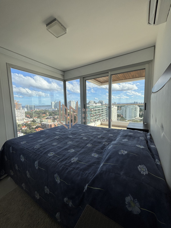 Apartamento ID.5 - Apartamento de 2 Dormitorios en Playa Brava parada 6