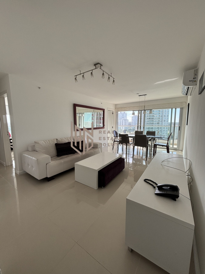 Apartamento ID.83 - Apartamento en alquiler Icon Brava Towers