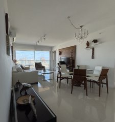 APARTAMENTO DE 2 DORMITORIOS CON EXCELENTES VISTAS