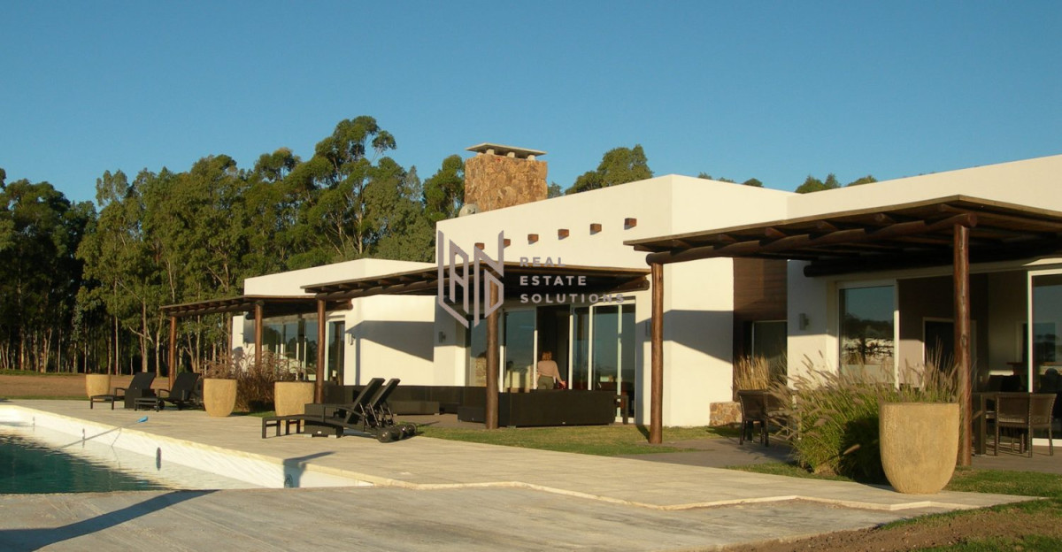 Campo Ref.46 - Club de Campo Laguna de los Cisnes Exclusivo Desarrollo Residencial en la Naturaleza de Punta del Este.