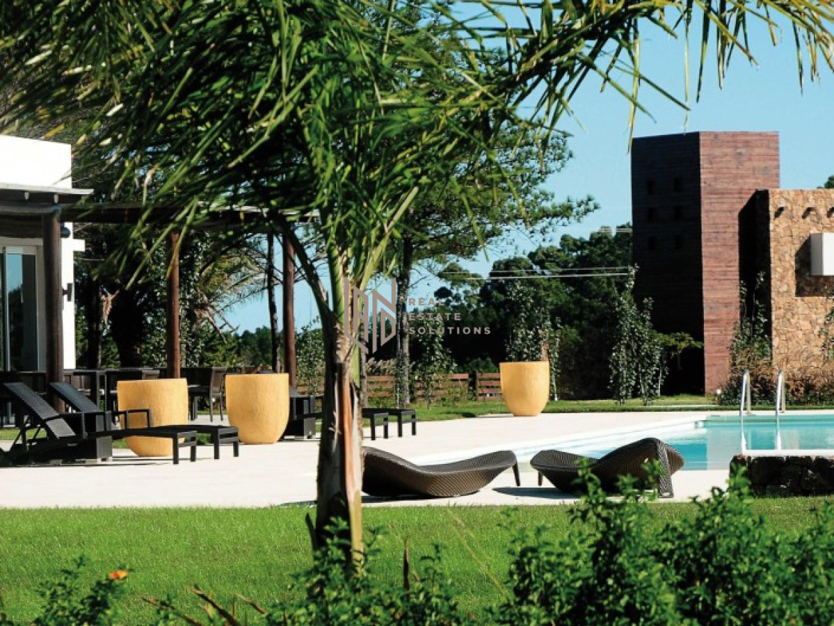 Campo Ref.46 - Club de Campo Laguna de los Cisnes Exclusivo Desarrollo Residencial en la Naturaleza de Punta del Este.