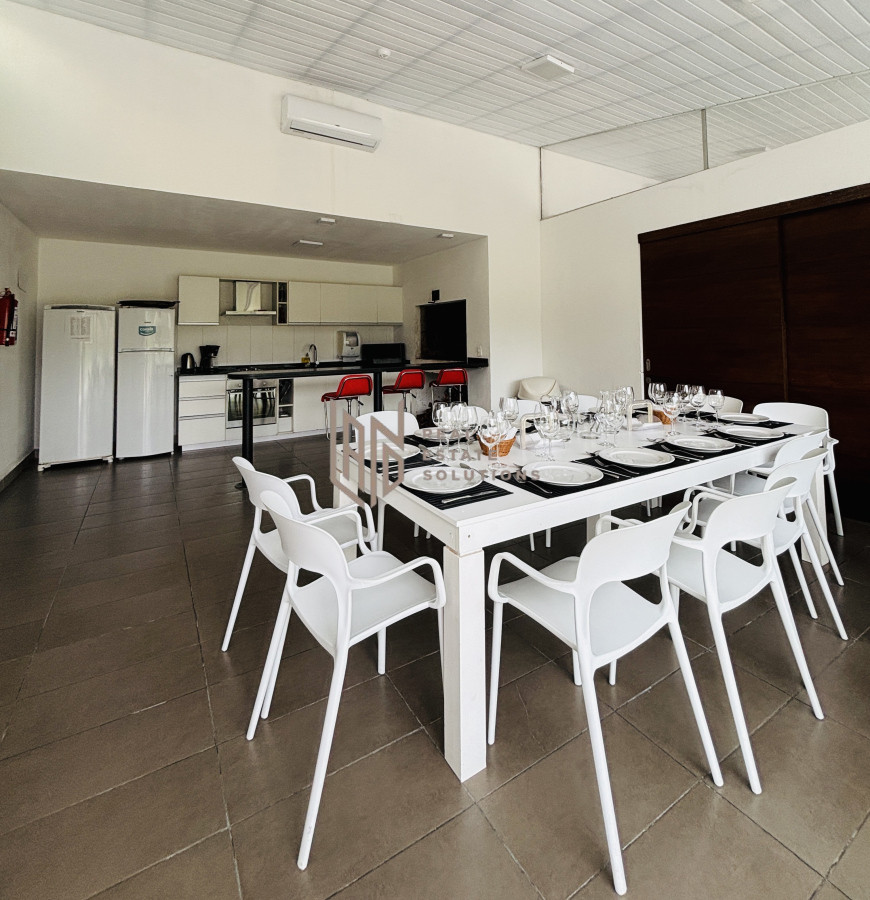 Apartamento ID.55 - ALQUILER DE TEMPORADA. 3 DORMITORIOS PLAYA BRAVA PARADA 6