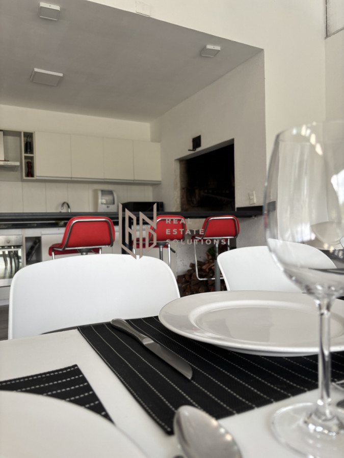 Apartamento ID.55 - ALQUILER DE TEMPORADA. 3 DORMITORIOS PLAYA BRAVA PARADA 6