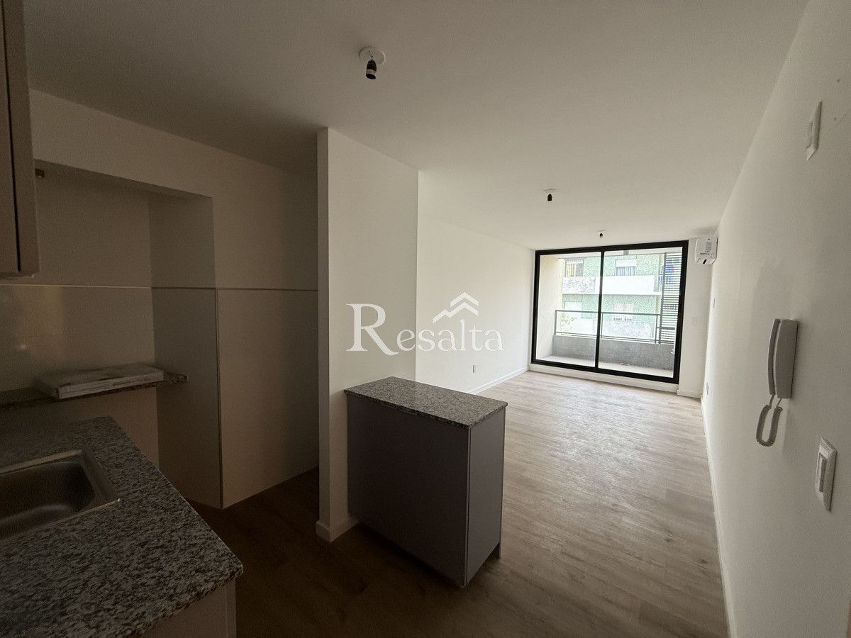 Apartamento ID.123 - ALQUILER 2 DORMITORIOS TRES CRUCES CON COCHERA A ESTRENAR