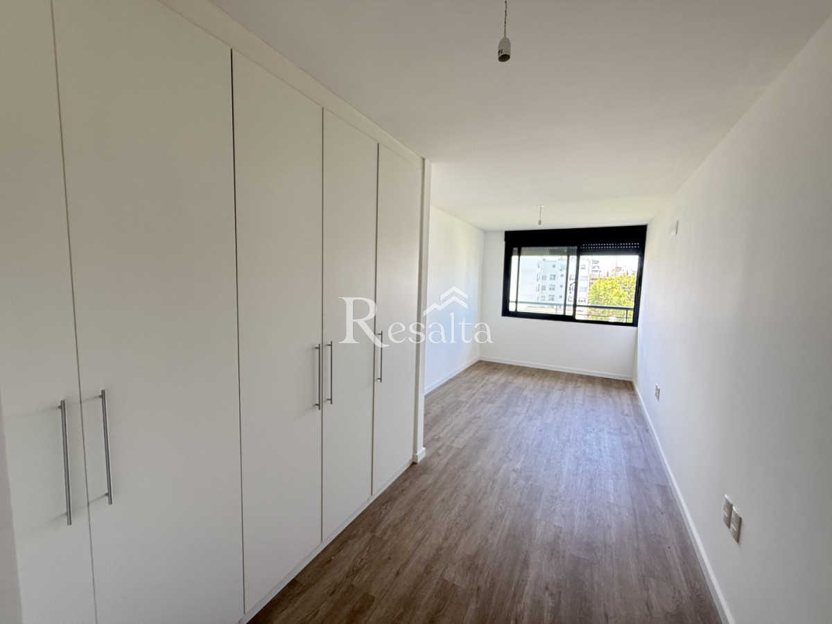 Apartamento ID.153/VENTA-CENTRO-CON-COCHERA-1-DORMITORIO-y-MEDIO - VENTA CENTRO CON COCHERA 1 DORMITORIO y MEDIO