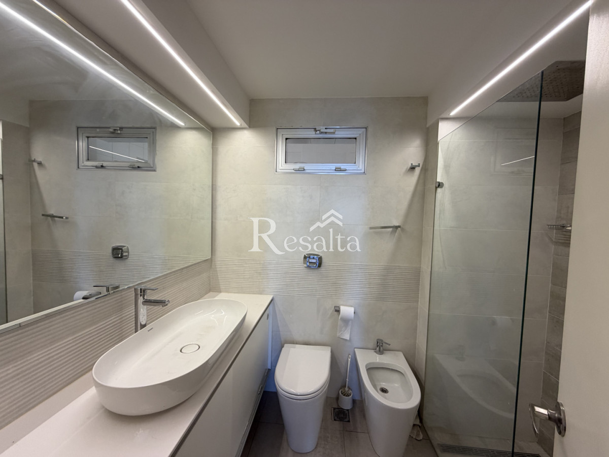 Apartamento ID.154/VENTA-APARTAMENTO-RAMBLA-3-DORMITORIOS-PRIMERA-LINEA - VENTA APARTAMENTO RAMBLA 3 DORMITORIOS PRIMERA LINEA