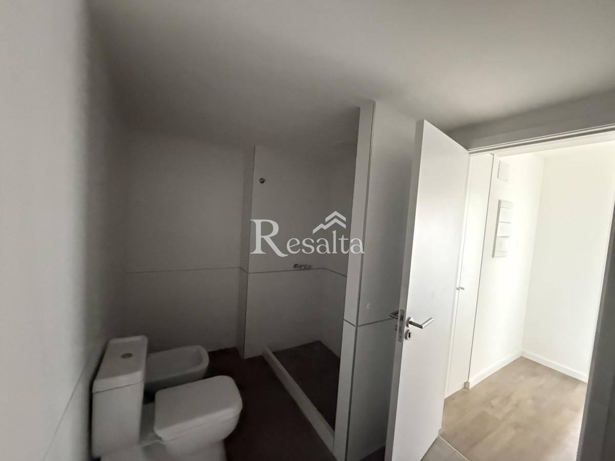 Apartamento ID.153/VENTA-CENTRO-CON-COCHERA-1-DORMITORIO-y-MEDIO - VENTA CENTRO CON COCHERA 1 DORMITORIO y MEDIO