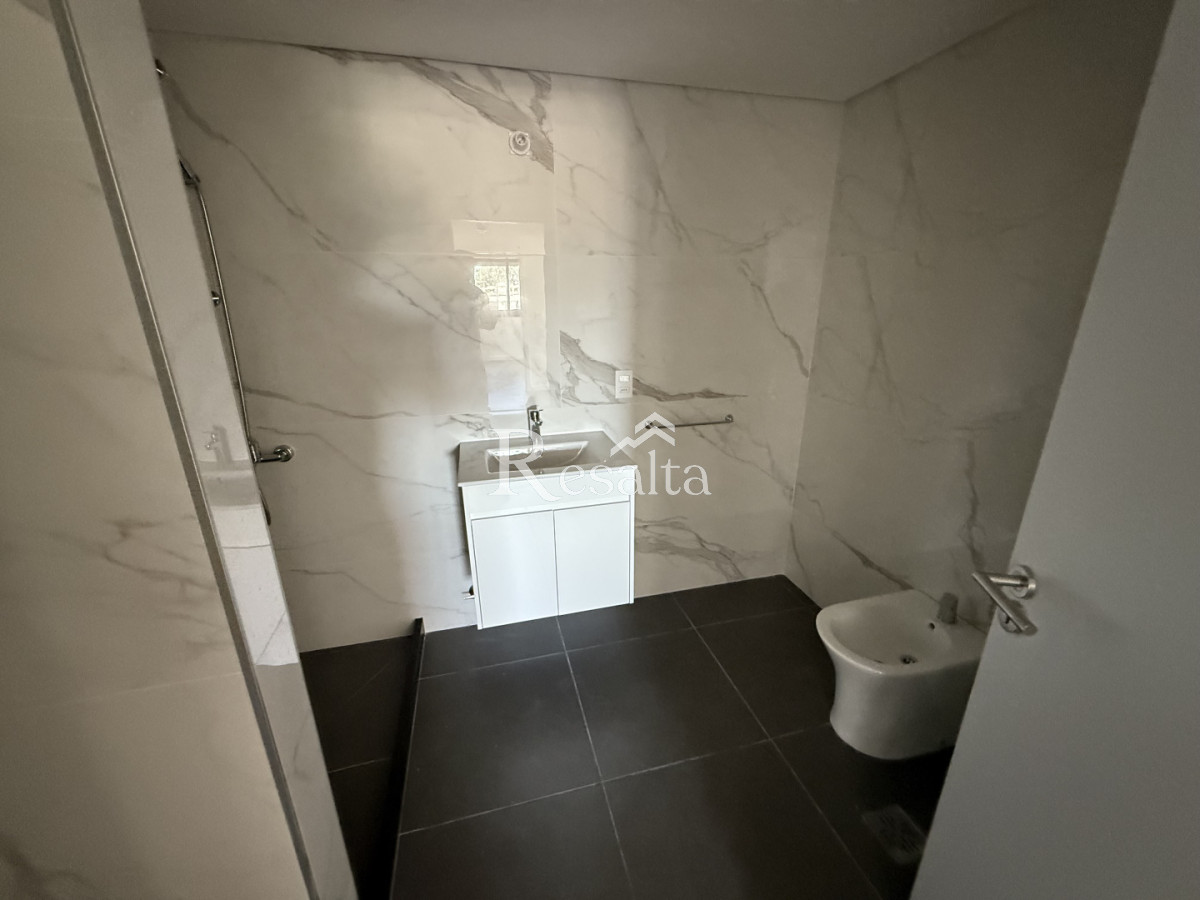 Apartamento ID.135/VENTA-3-DORMITORIOS-2-COCHERAS-PARQUE-MIRAMAR - VENTA 3 DORMITORIOS 2 COCHERAS PARQUE MIRAMAR