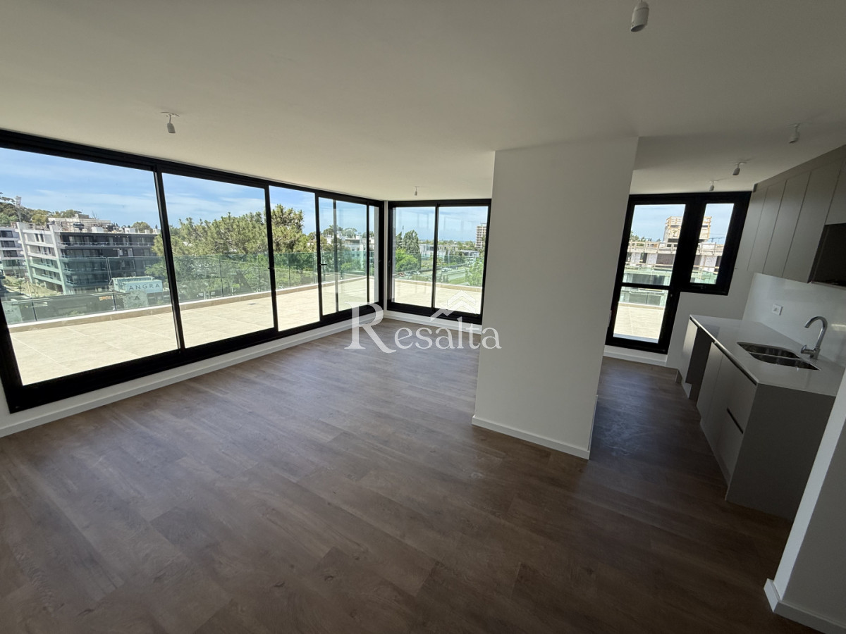 Apartamento ID.135/VENTA-3-DORMITORIOS-2-COCHERAS-PARQUE-MIRAMAR - VENTA 3 DORMITORIOS 2 COCHERAS PARQUE MIRAMAR