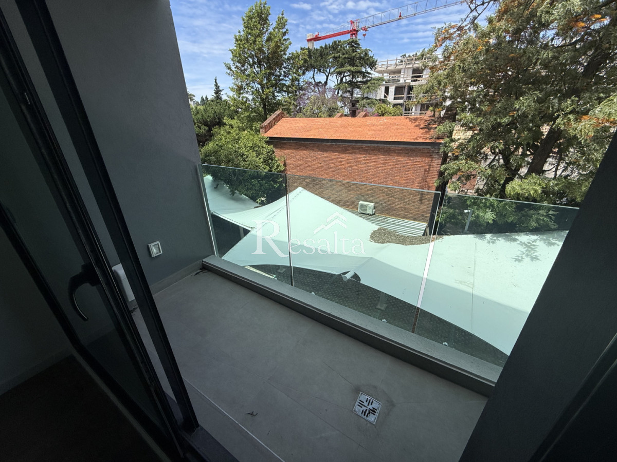 Apartamento ID.138/VENTA-MONOAMBIENTE-CON-COCHERA-PARQUE-MIRAMAR - VENTA MONOAMBIENTE CON COCHERA PARQUE MIRAMAR