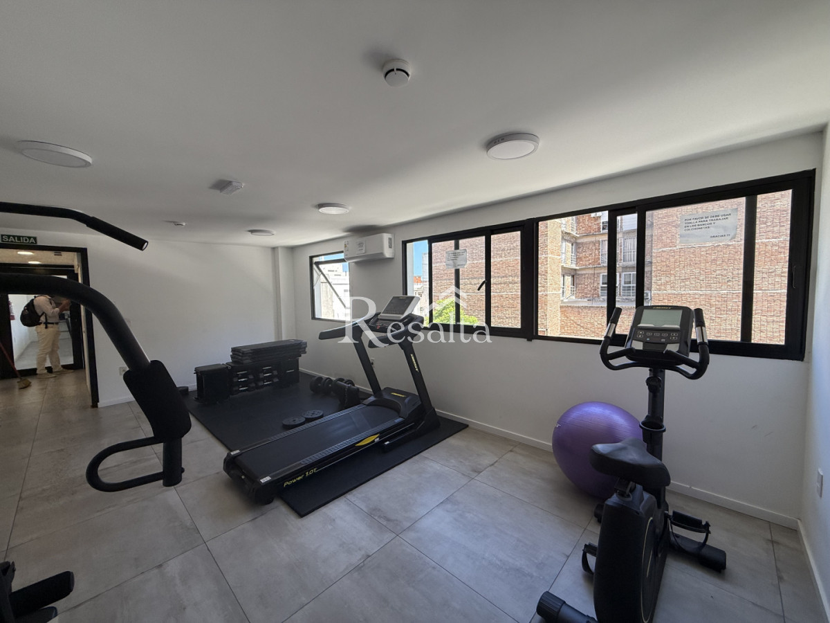 Apartamento ID.153/VENTA-CENTRO-CON-COCHERA-1-DORMITORIO-y-MEDIO - VENTA CENTRO CON COCHERA 1 DORMITORIO y MEDIO