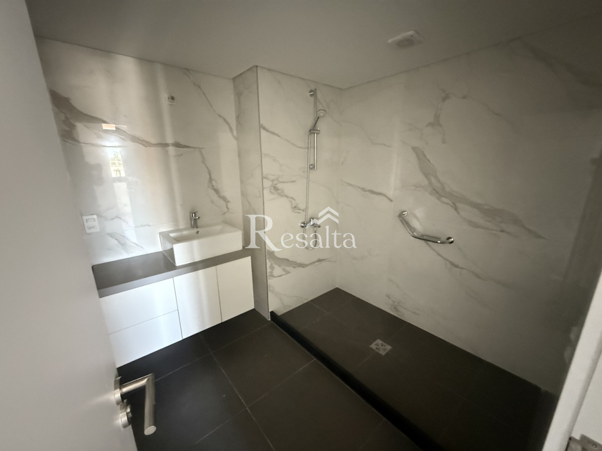 Apartamento ID.135/VENTA-3-DORMITORIOS-2-COCHERAS-PARQUE-MIRAMAR - VENTA 3 DORMITORIOS 2 COCHERAS PARQUE MIRAMAR