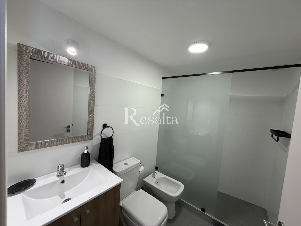Apartamento ID.181 - Alquiler un dormitorio amoblado en tres cruces A ESTRENAR