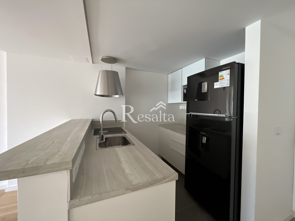 Apartamento ID.53/VENTA-APARTAMENTO-2-DORMITORIOS-PUNTA-CARRETAS-CON-COCHERA - VENTA APARTAMENTO 2 DORMITORIOS PUNTA CARRETAS CON COCHERA