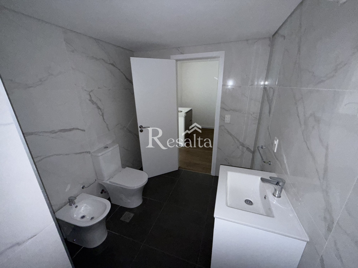 Apartamento ID.138/VENTA-MONOAMBIENTE-CON-COCHERA-PARQUE-MIRAMAR - VENTA MONOAMBIENTE CON COCHERA PARQUE MIRAMAR