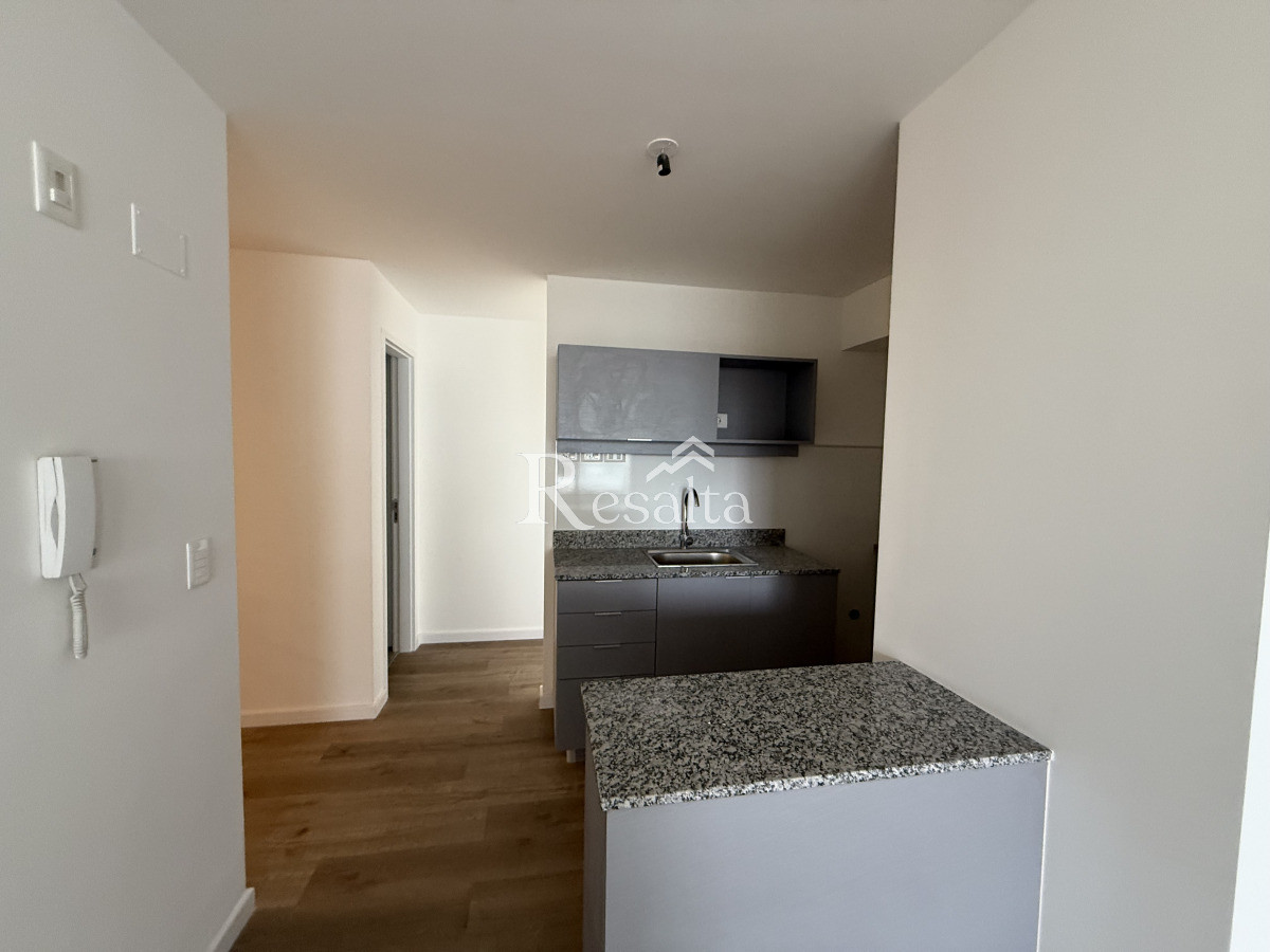 Apartamento ID.123 - ALQUILER 2 DORMITORIOS TRES CRUCES CON COCHERA A ESTRENAR