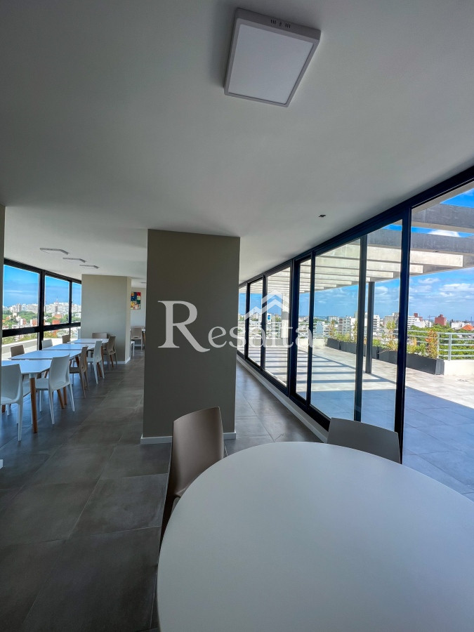 Apartamento ID.28/Venta-Penthouse-2-dormitorios-con-cochera-Parque-Batlle - Venta Penthouse 2 dormitorios con cochera Parque Batlle