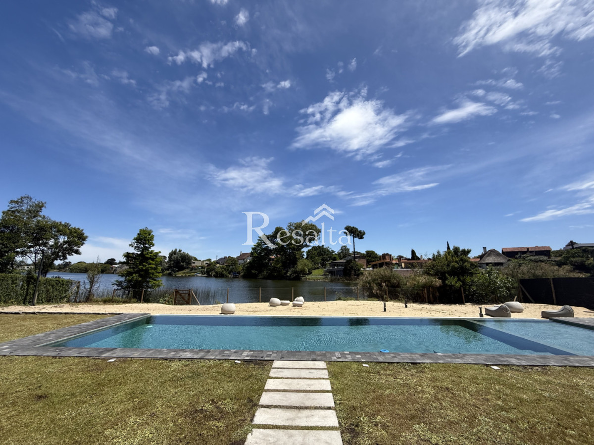 Apartamento ID.138/VENTA-MONOAMBIENTE-CON-COCHERA-PARQUE-MIRAMAR - VENTA MONOAMBIENTE CON COCHERA PARQUE MIRAMAR