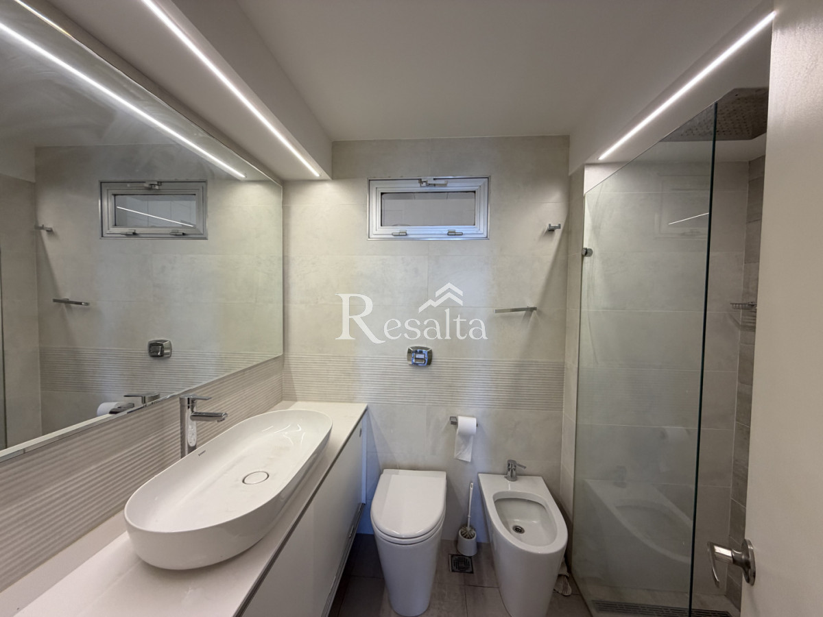 Apartamento ID.154/VENTA-APARTAMENTO-RAMBLA-3-DORMITORIOS-PRIMERA-LINEA - VENTA APARTAMENTO RAMBLA 3 DORMITORIOS PRIMERA LINEA