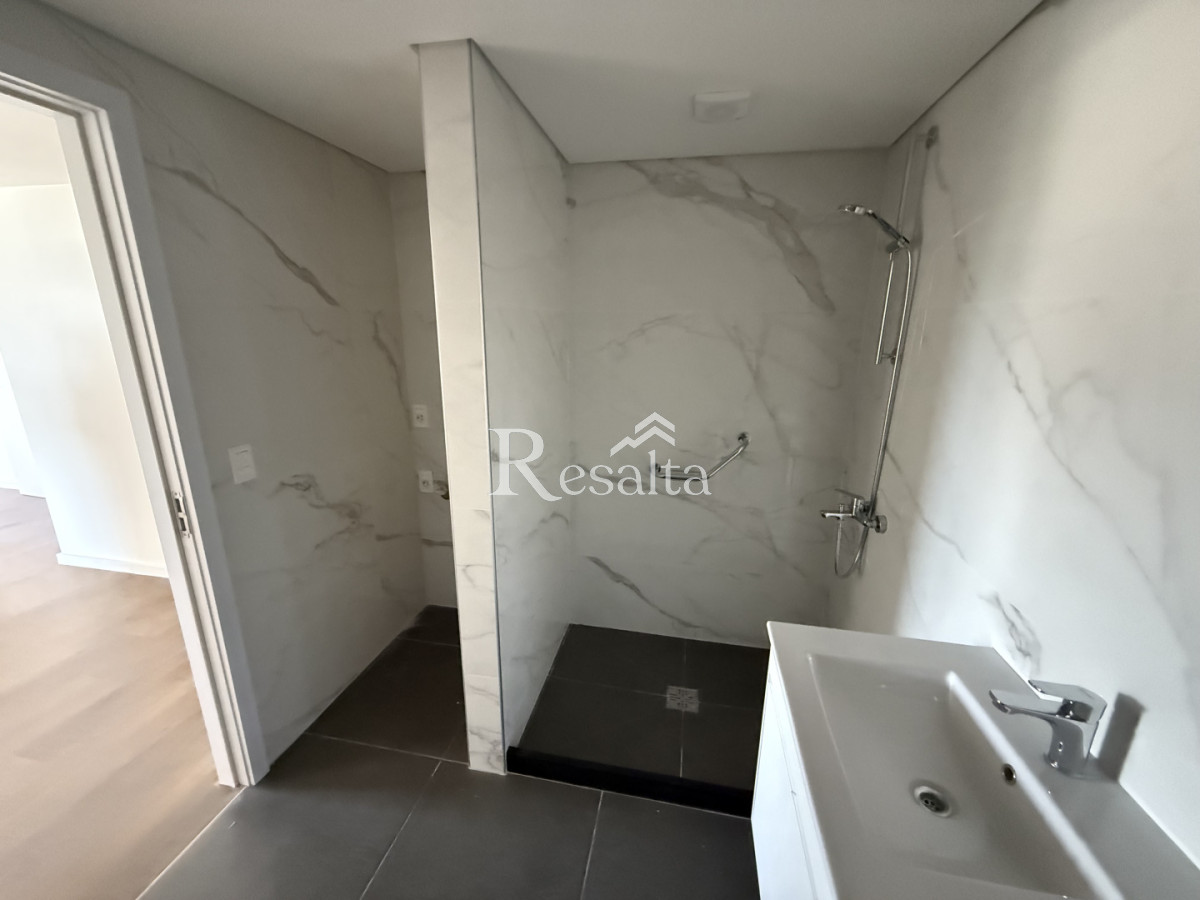 Apartamento ID.135/VENTA-3-DORMITORIOS-2-COCHERAS-PARQUE-MIRAMAR - VENTA 3 DORMITORIOS 2 COCHERAS PARQUE MIRAMAR