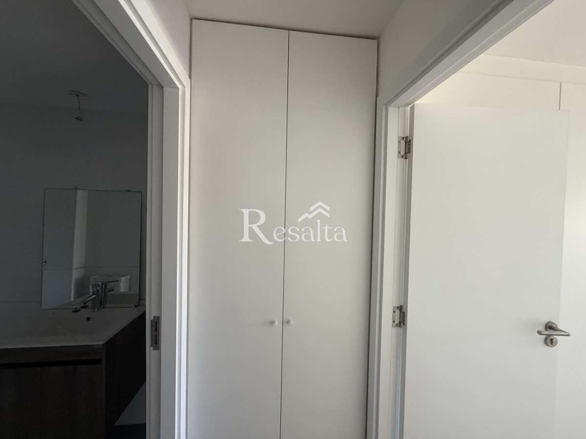 Apartamento ID.153/VENTA-CENTRO-CON-COCHERA-1-DORMITORIO-y-MEDIO - VENTA CENTRO CON COCHERA 1 DORMITORIO y MEDIO