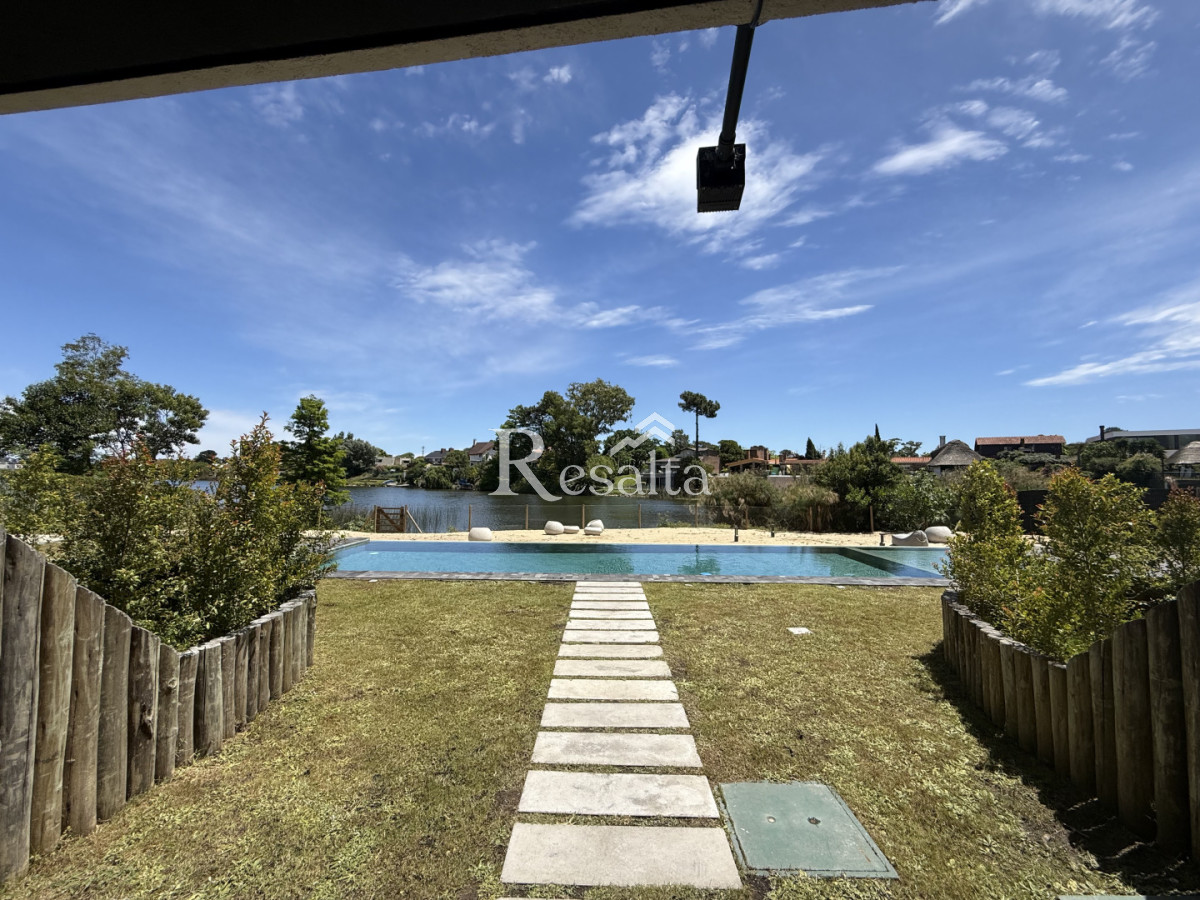 Apartamento ID.138/VENTA-MONOAMBIENTE-CON-COCHERA-PARQUE-MIRAMAR - VENTA MONOAMBIENTE CON COCHERA PARQUE MIRAMAR