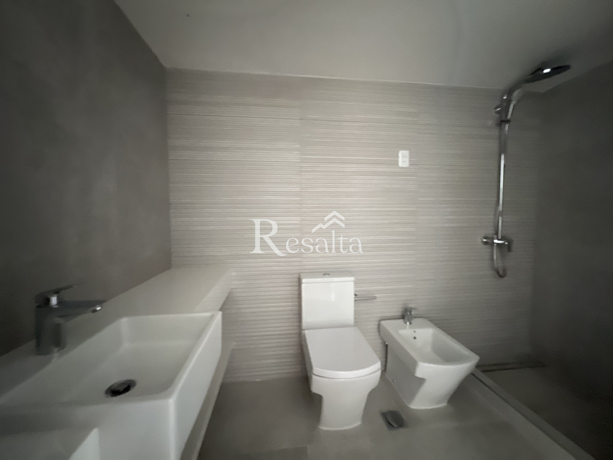 Apartamento ID.53/VENTA-APARTAMENTO-2-DORMITORIOS-PUNTA-CARRETAS-CON-COCHERA - VENTA APARTAMENTO 2 DORMITORIOS PUNTA CARRETAS CON COCHERA