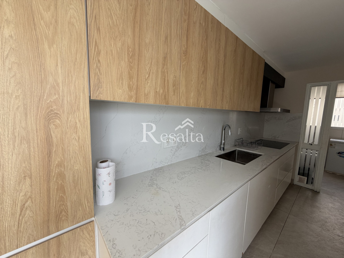 Apartamento ID.154/VENTA-APARTAMENTO-RAMBLA-3-DORMITORIOS-PRIMERA-LINEA - VENTA APARTAMENTO RAMBLA 3 DORMITORIOS PRIMERA LINEA