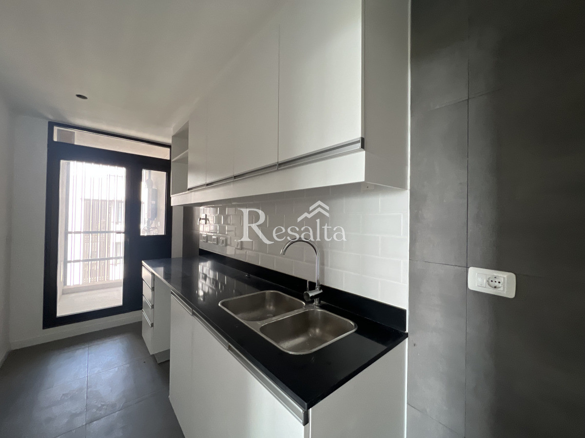 Apartamento ID.120/VENTA-INTERLAGOS-2-DORMITORIOS-CON-COCHERA - VENTA INTERLAGOS 2 DORMITORIOS CON COCHERA