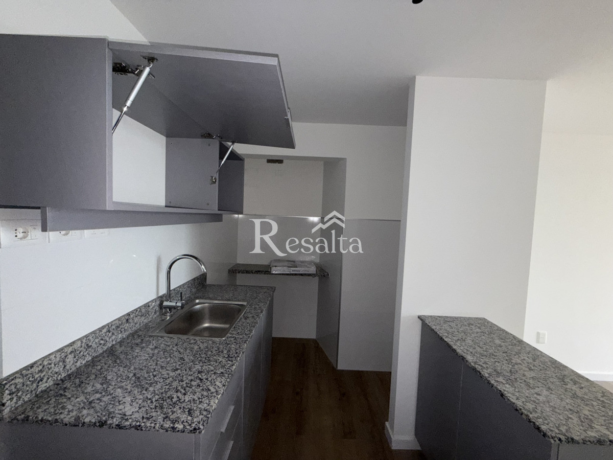 Apartamento ID.123 - ALQUILER 2 DORMITORIOS TRES CRUCES CON COCHERA A ESTRENAR