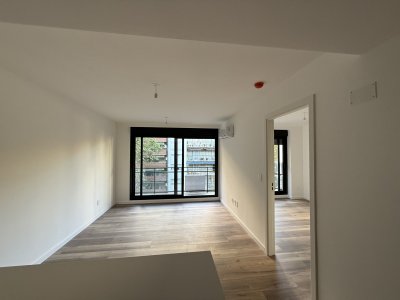 Apartamento ID.94 - ALQUILER APARTAMENTO 1 DORMITORIO POCITOS CON COCHERA
