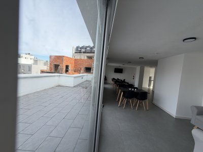 Apartamento ID.181 - Alquiler un dormitorio amoblado en tres cruces A ESTRENAR