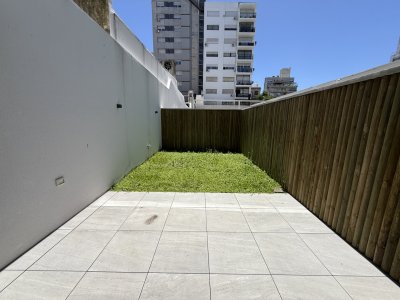 Apartamento ID.134/VENTA-MONOAMBIENTE-CON-JARDIN-PUNTA-CARRETAS - VENTA MONOAMBIENTE CON JARDIN PUNTA CARRETAS