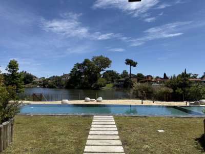 Apartamento ID.138/VENTA-MONOAMBIENTE-CON-COCHERA-PARQUE-MIRAMAR - VENTA MONOAMBIENTE CON COCHERA PARQUE MIRAMAR