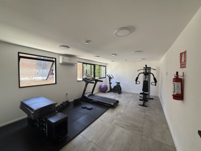 Apartamento ID.153/VENTA-CENTRO-CON-COCHERA-1-DORMITORIO-y-MEDIO - VENTA CENTRO CON COCHERA 1 DORMITORIO y MEDIO