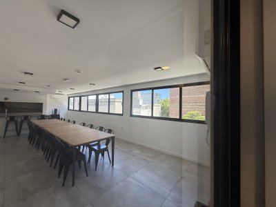 Apartamento ID.153/VENTA-CENTRO-CON-COCHERA-1-DORMITORIO-y-MEDIO - VENTA CENTRO CON COCHERA 1 DORMITORIO y MEDIO