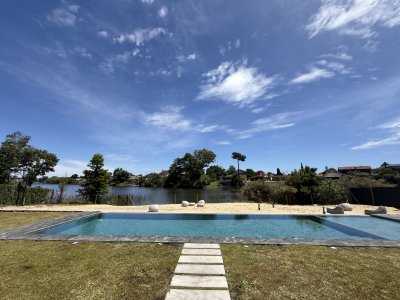 Apartamento ID.138/VENTA-MONOAMBIENTE-CON-COCHERA-PARQUE-MIRAMAR - VENTA MONOAMBIENTE CON COCHERA PARQUE MIRAMAR