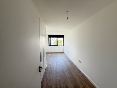 Apartamento ID.153/VENTA-CENTRO-CON-COCHERA-1-DORMITORIO-y-MEDIO - VENTA CENTRO CON COCHERA 1 DORMITORIO y MEDIO